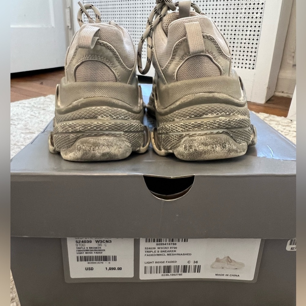 Balenciaga Triple s women sneakers - Picture 4 of 6